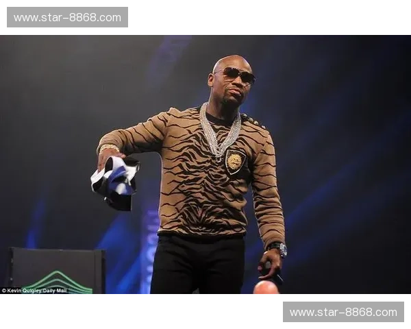 跨界巅峰之战：重温梅威瑟vs嘴炮视频，那一夜，格斗世界的规则被彻底改写